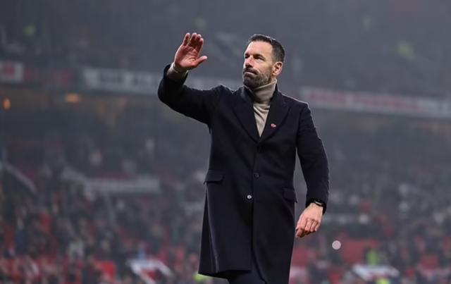 kaiyun-林良锋：曼联为何不留范尼？他为曼联留下什么？