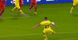 开云体育app-VAR漏罚拜仁点球？马内：不用手挡球，我就躺医院了！