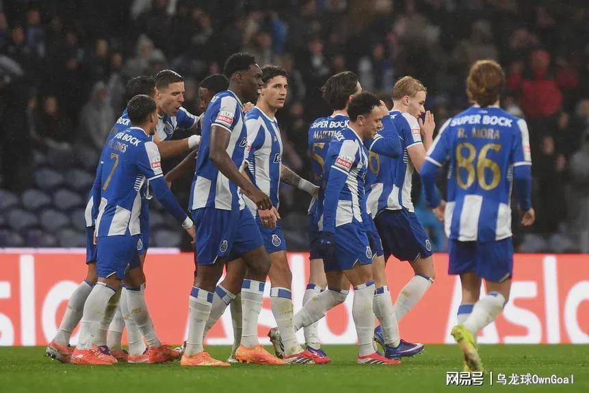 开云体育-强得可怕！夺冠热门踢疯了，狂揽11连胜+赛季不败，高居榜首